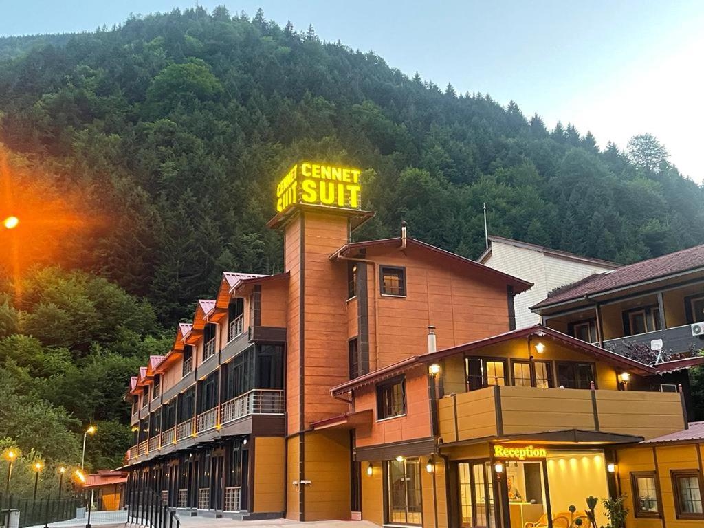 Hotel Cennet Suit à Uzungöl Extérieur photo