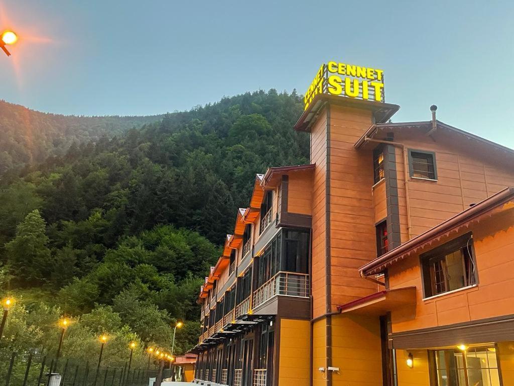 Hotel Cennet Suit à Uzungöl Extérieur photo